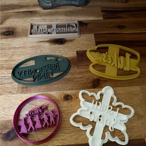 Custom Home Accents Set - Multicolor